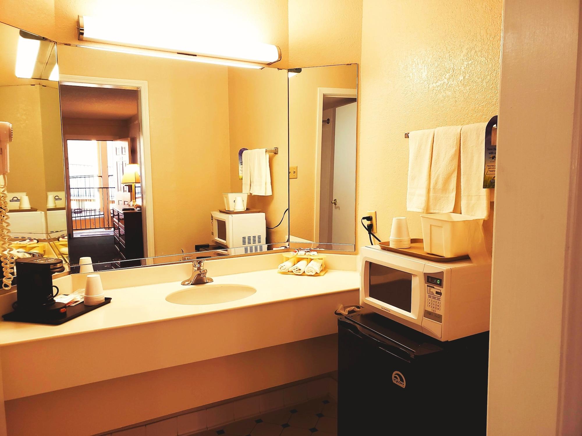 Econo Lodge Richmond-North Chesterfield Esterno foto