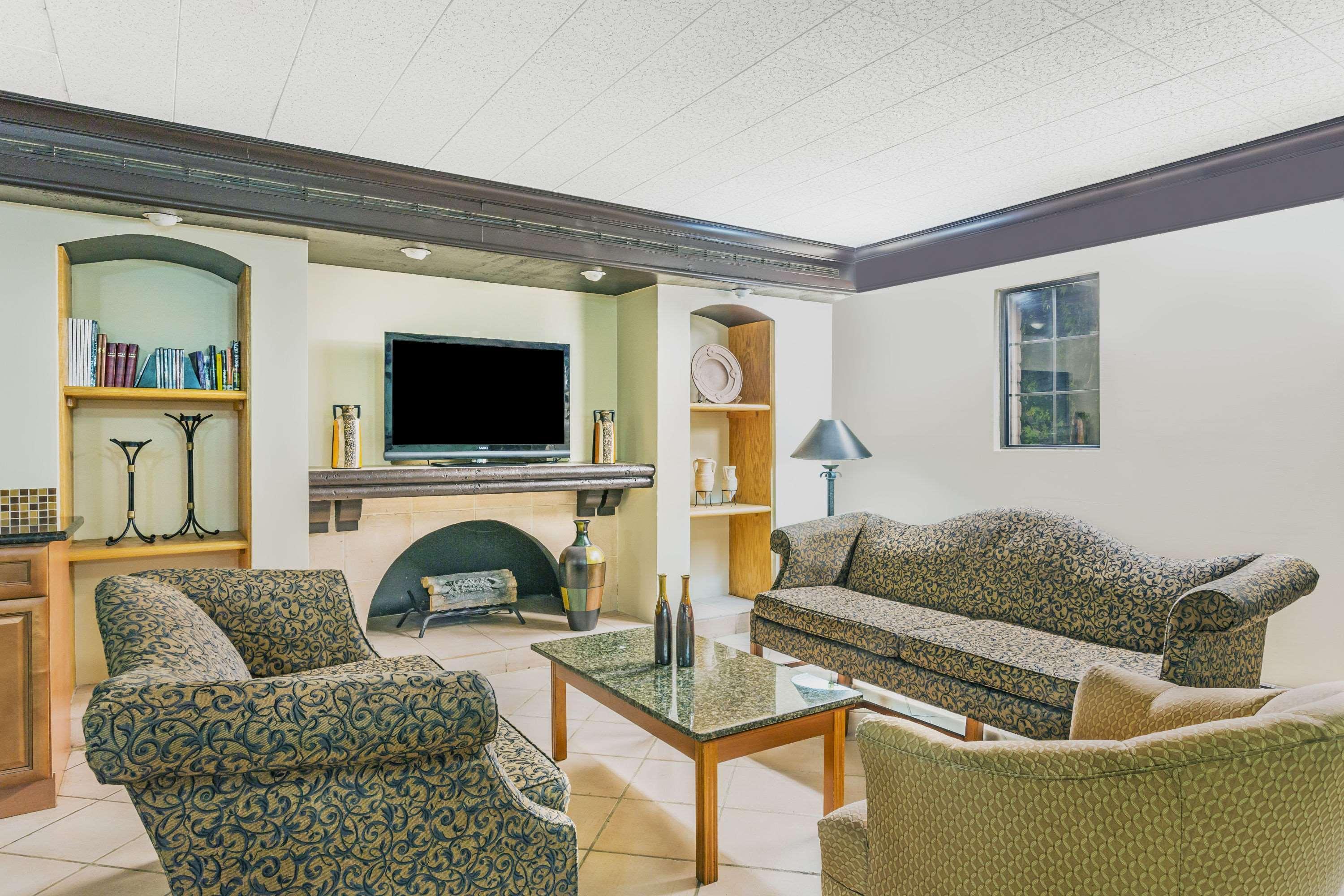 Econo Lodge Richmond-North Chesterfield Esterno foto