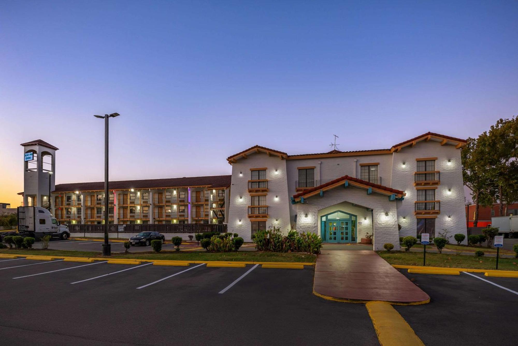 Econo Lodge Richmond-North Chesterfield Esterno foto