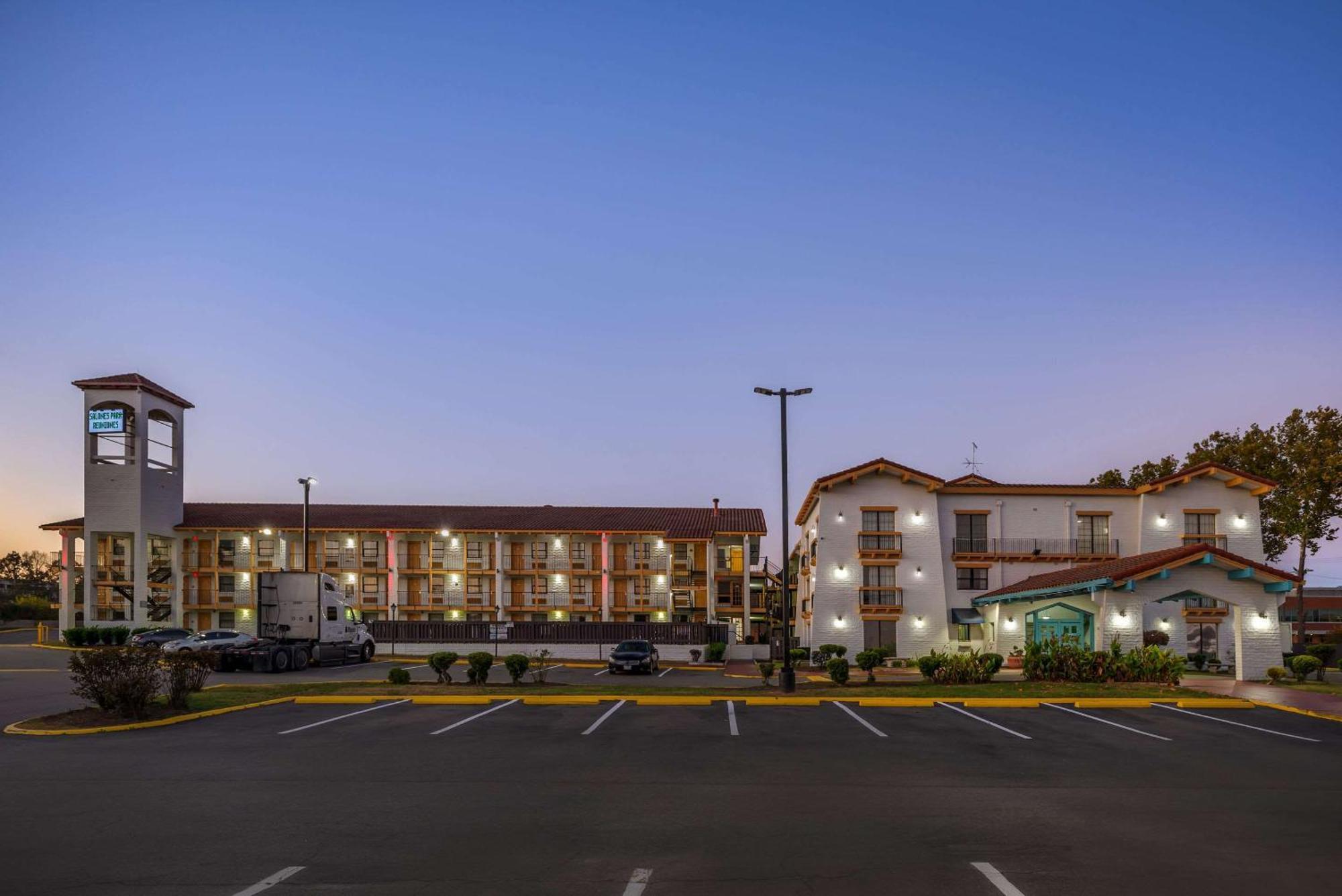 Econo Lodge Richmond-North Chesterfield Esterno foto