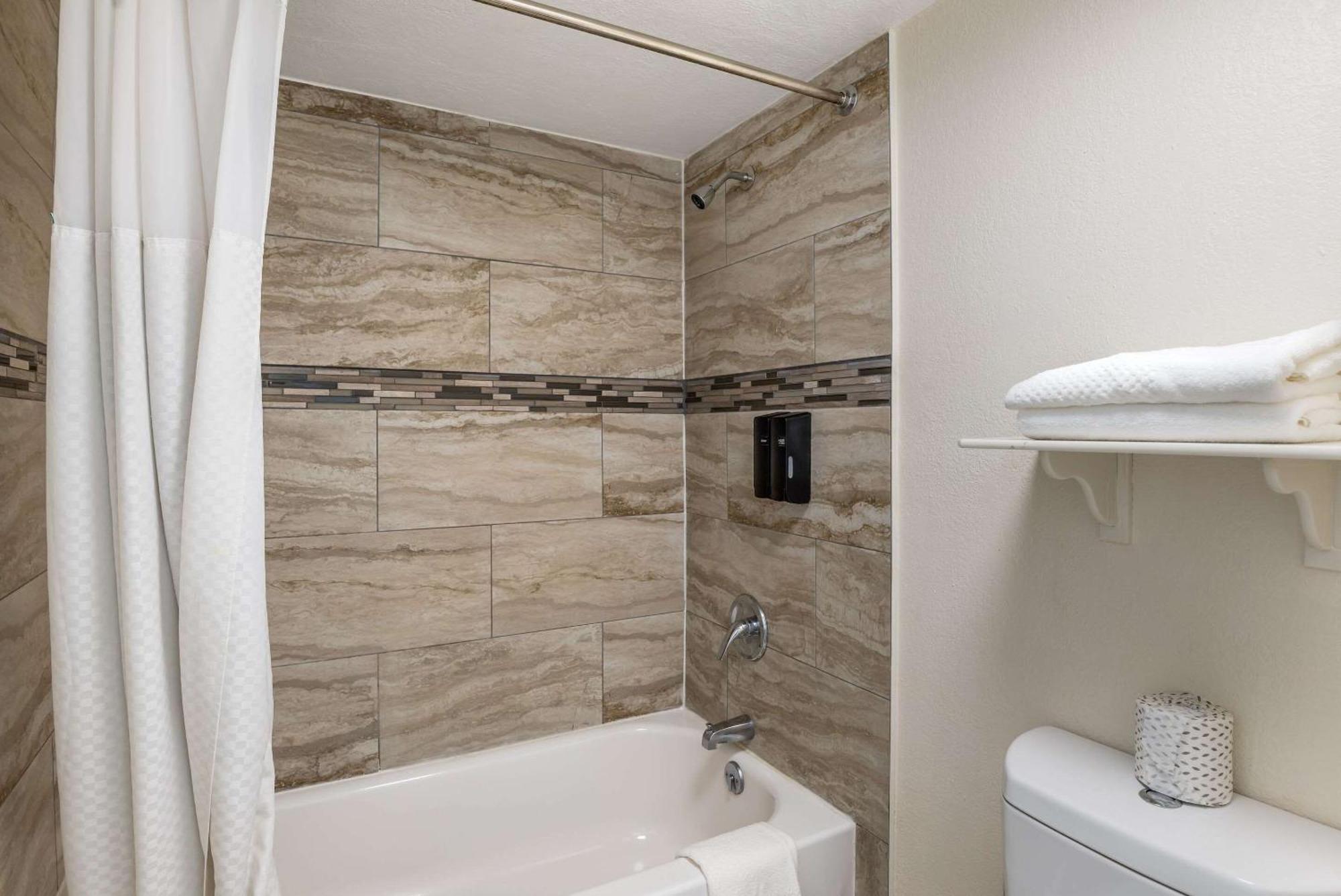 Econo Lodge Richmond-North Chesterfield Esterno foto