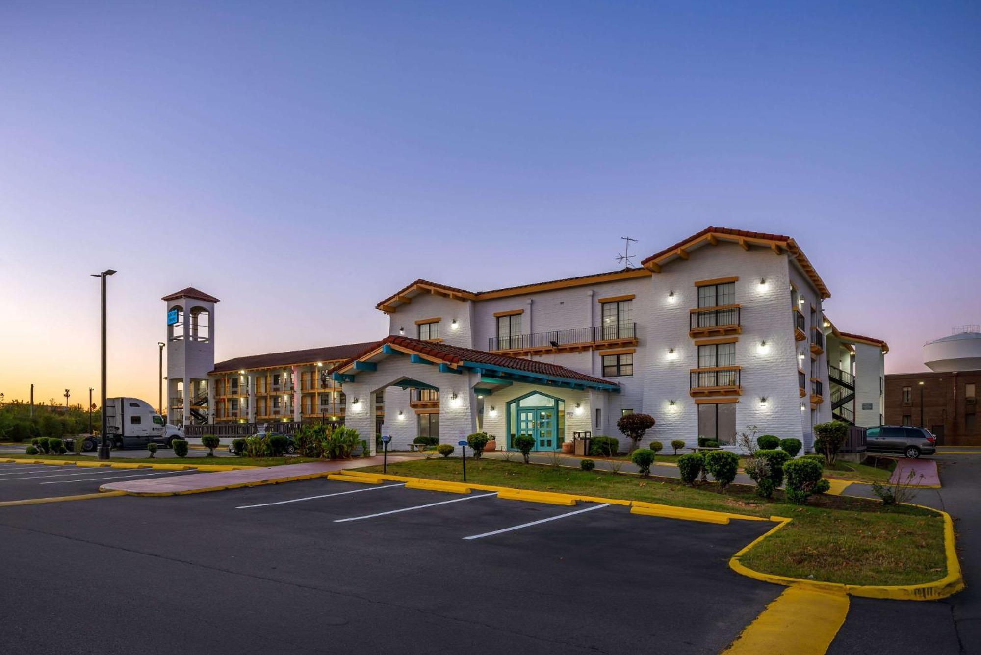 Econo Lodge Richmond-North Chesterfield Esterno foto
